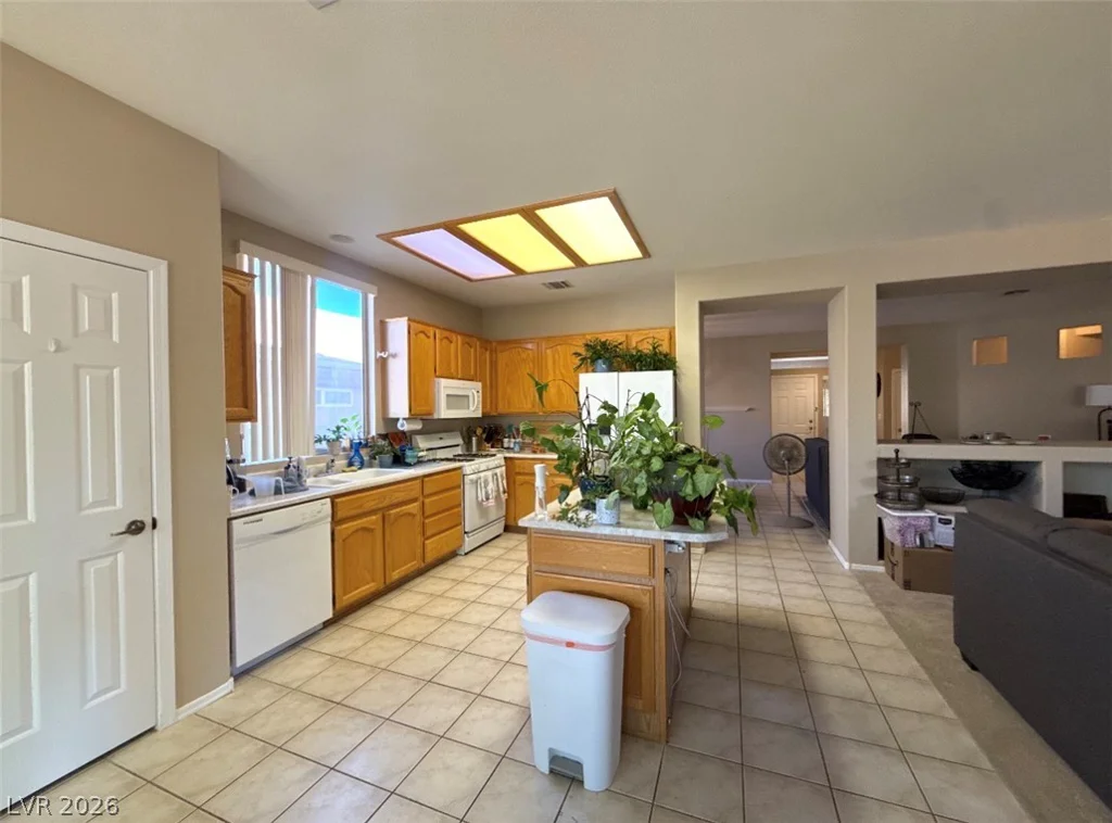 2106 Joy Creek, Henderson, NV 89012