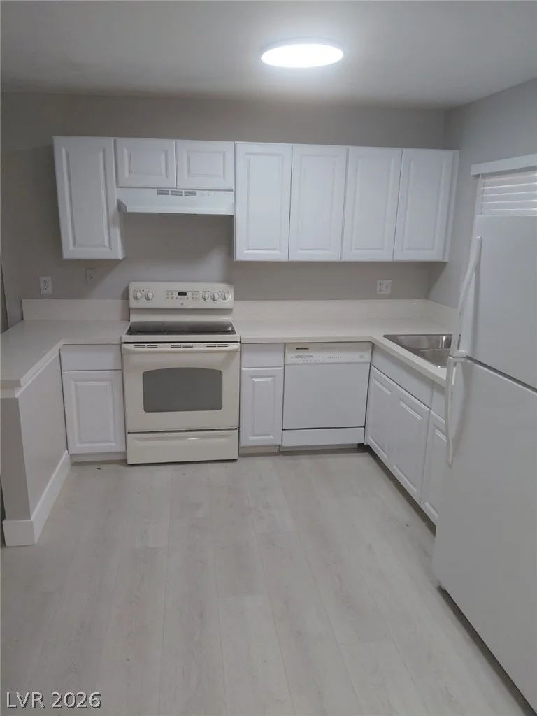 5228 Garden, Las Vegas, NV 89119