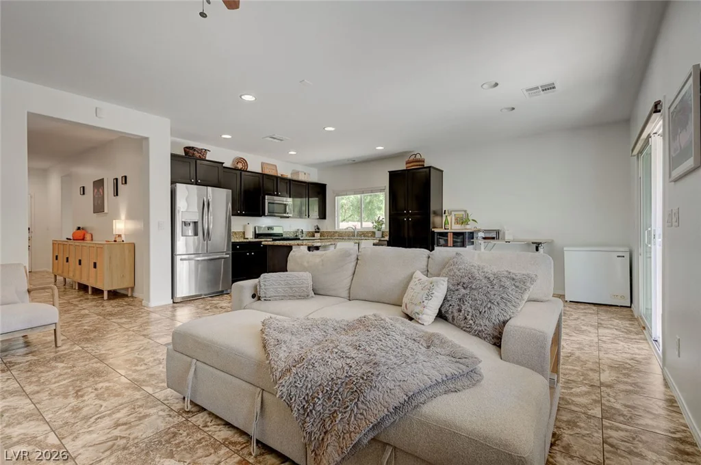 7165 Summer Air, Las Vegas, NV 89179