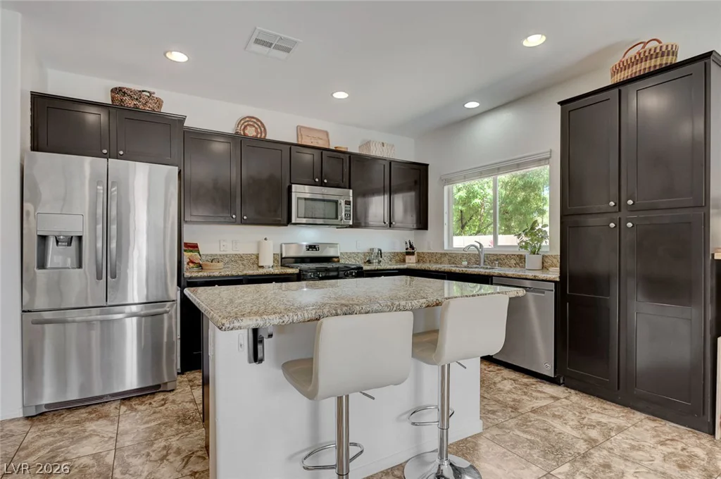 7165 Summer Air, Las Vegas, NV 89179