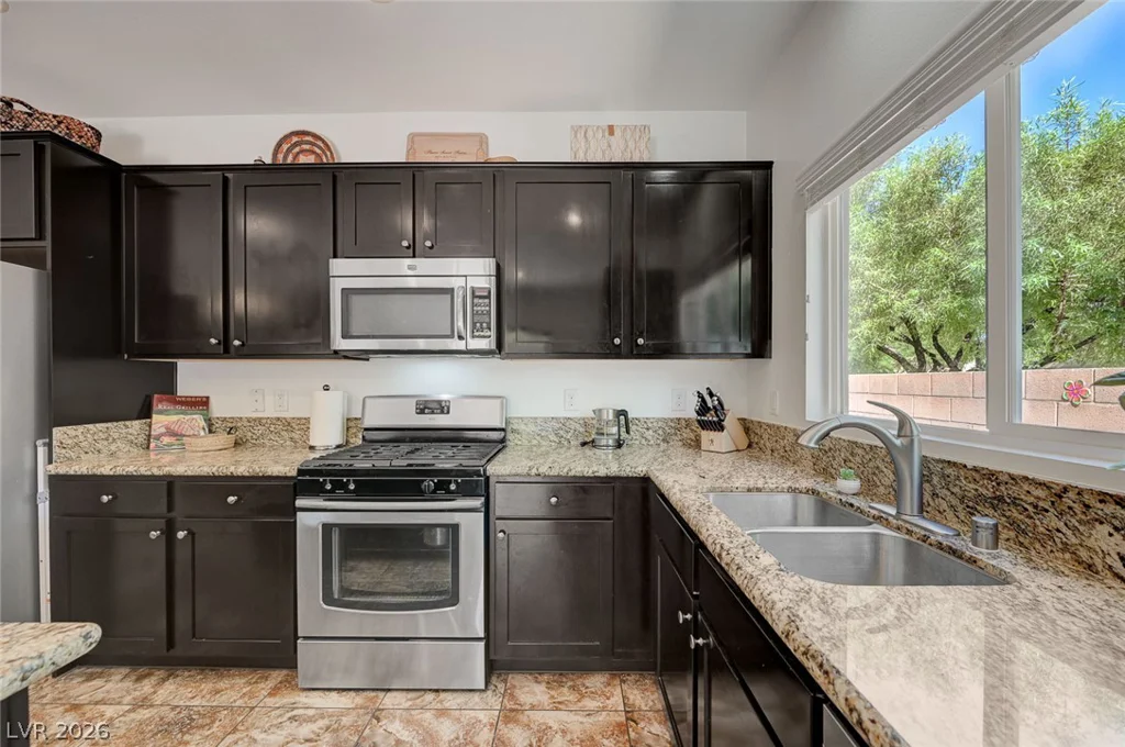 7165 Summer Air, Las Vegas, NV 89179