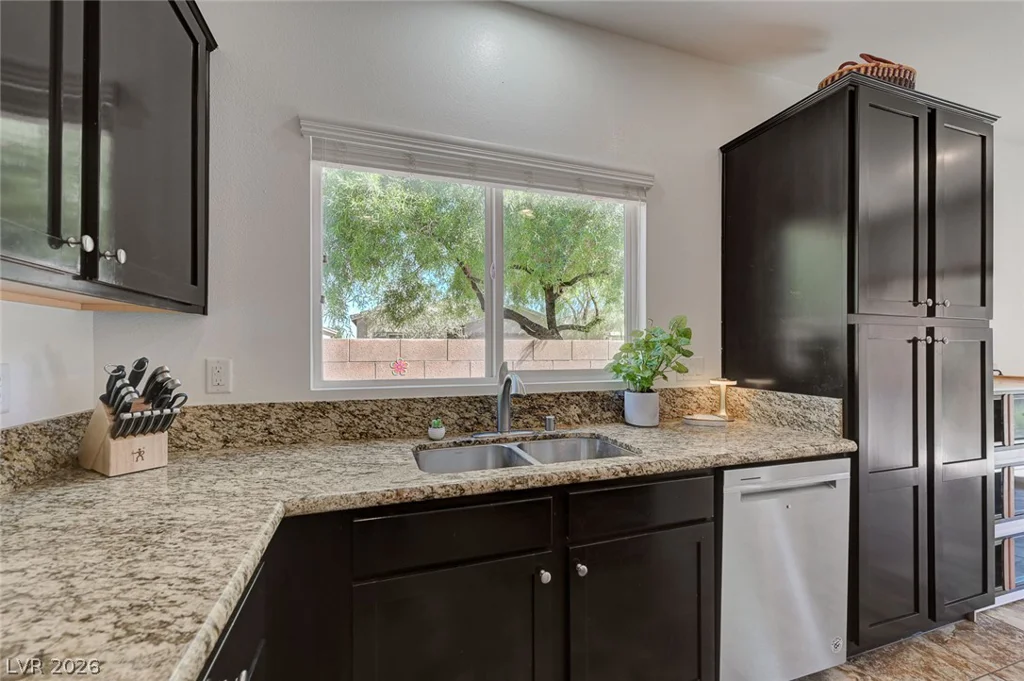 7165 Summer Air, Las Vegas, NV 89179
