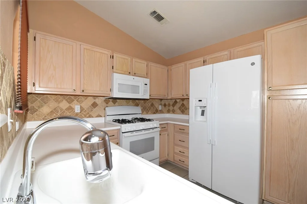 5415 Harmon, Las Vegas, NV 89103