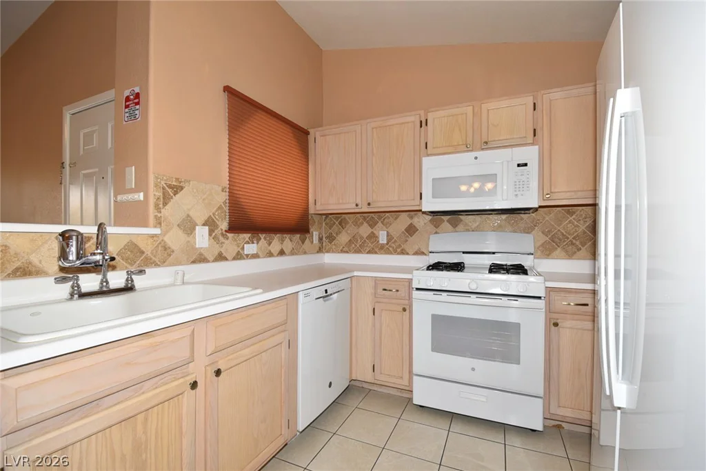 5415 Harmon, Las Vegas, NV 89103