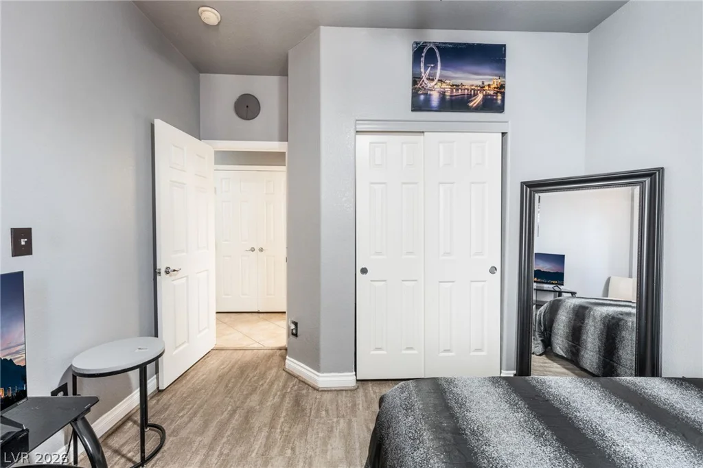 5908 Buena Tierra, North Las Vegas, NV 89031
