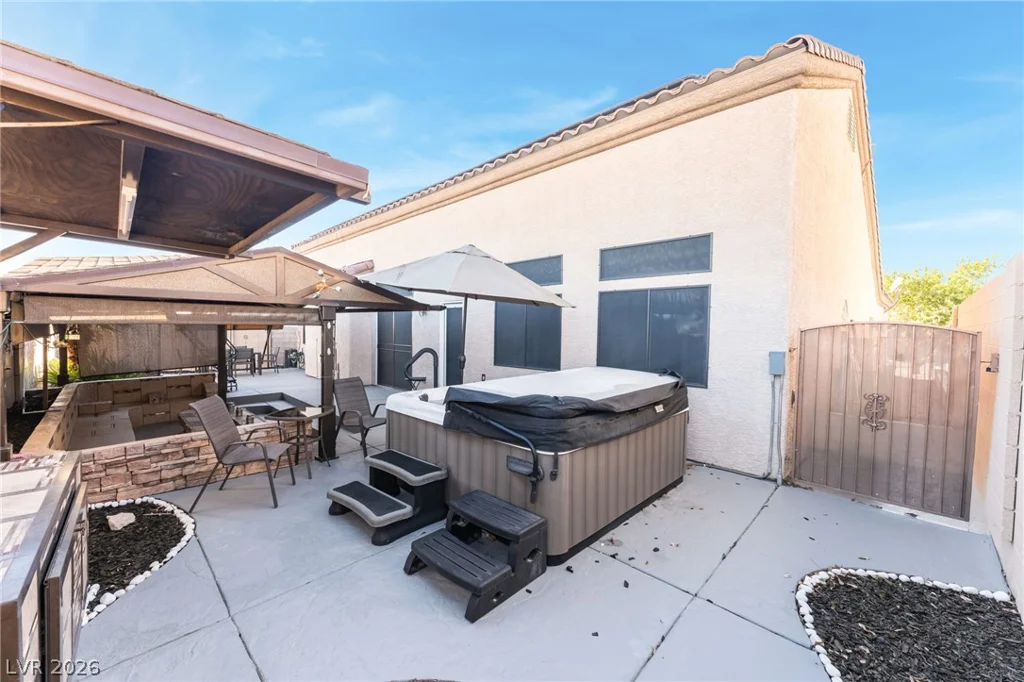 5908 Buena Tierra, North Las Vegas, NV 89031