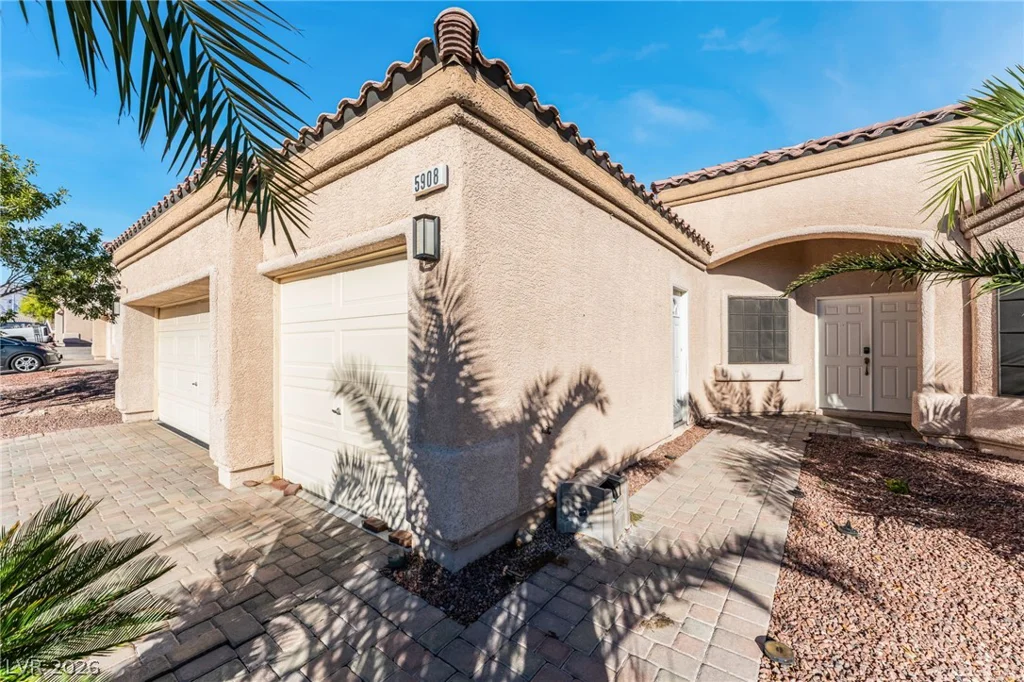 5908 Buena Tierra, North Las Vegas, NV 89031