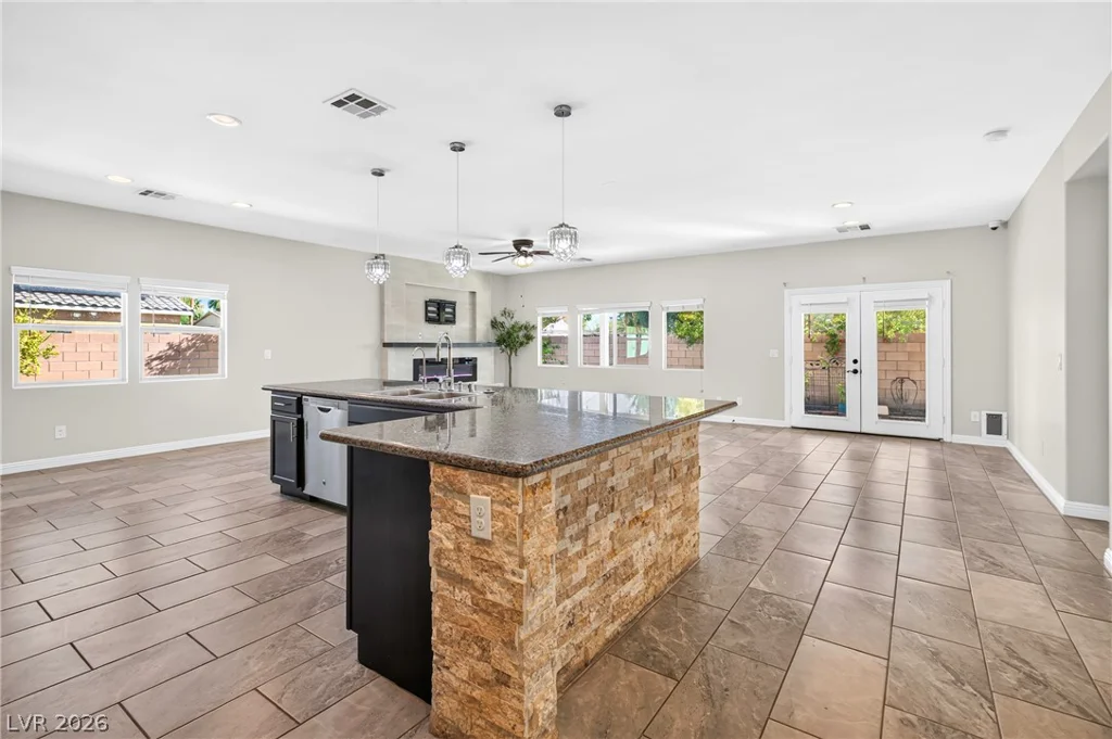 2668 Dorshester Heights, Las Vegas, NV 89108