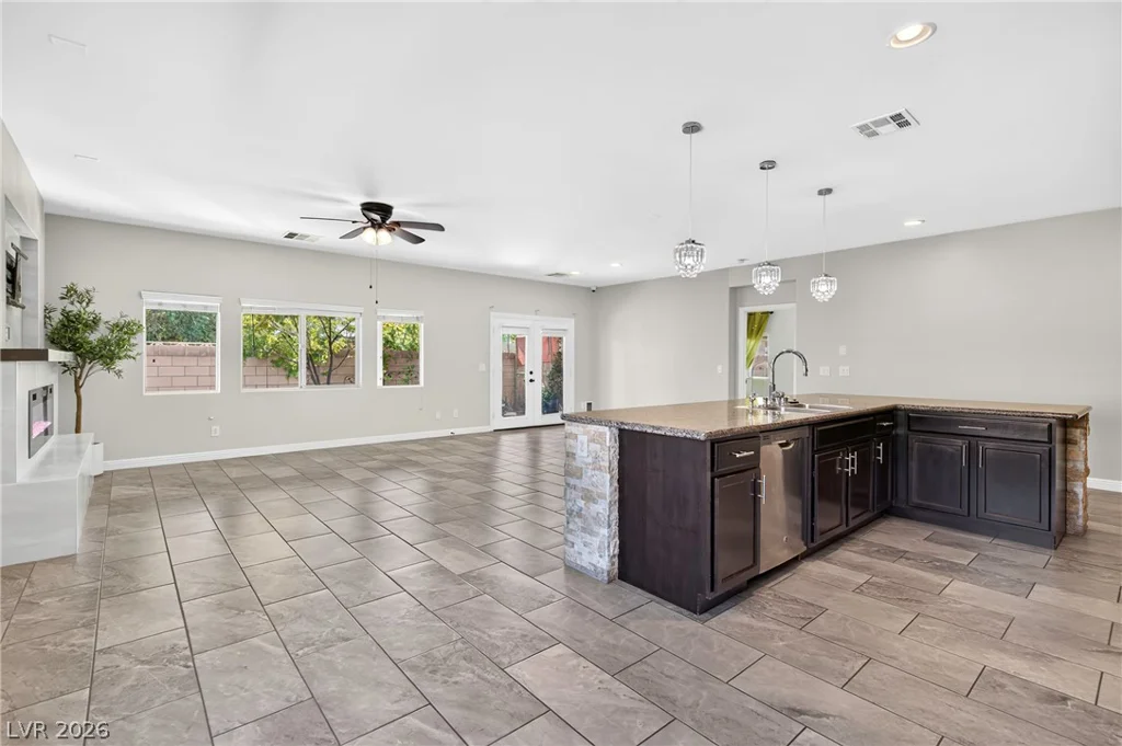 2668 Dorshester Heights, Las Vegas, NV 89108