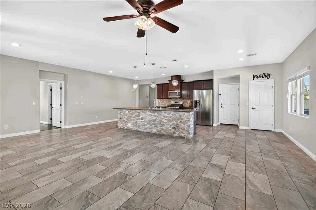 2668 Dorshester Heights, Las Vegas, NV 89108