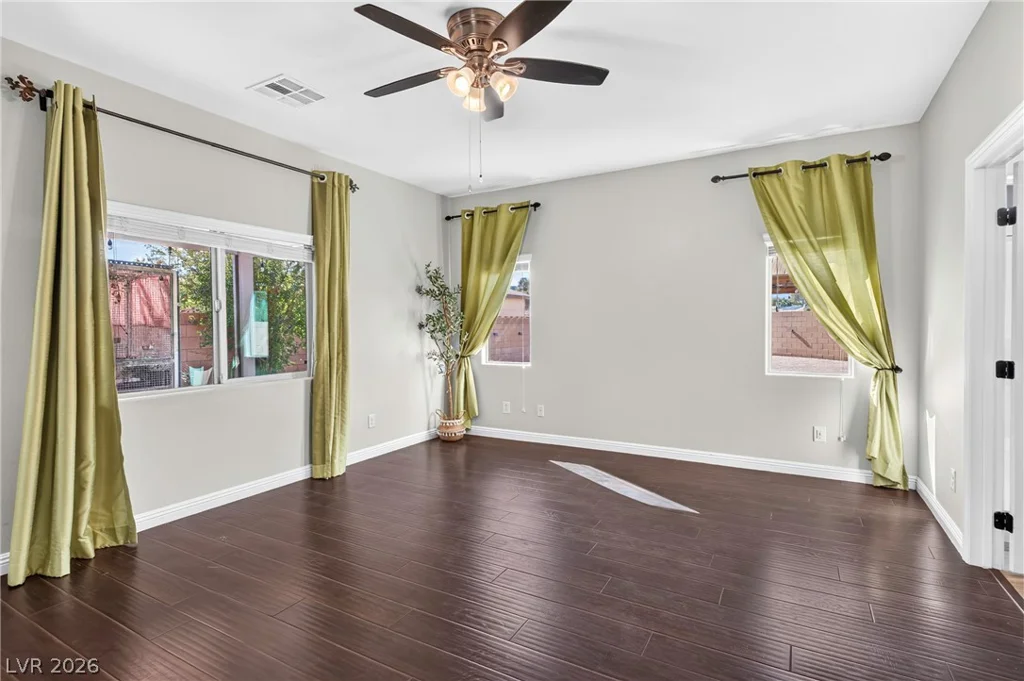 2668 Dorshester Heights, Las Vegas, NV 89108