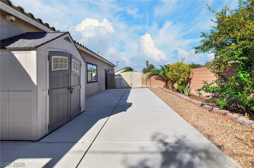 2668 Dorshester Heights, Las Vegas, NV 89108