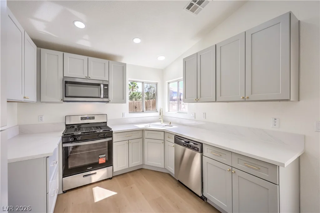 6801 Rio Sands, Las Vegas, NV 89130
