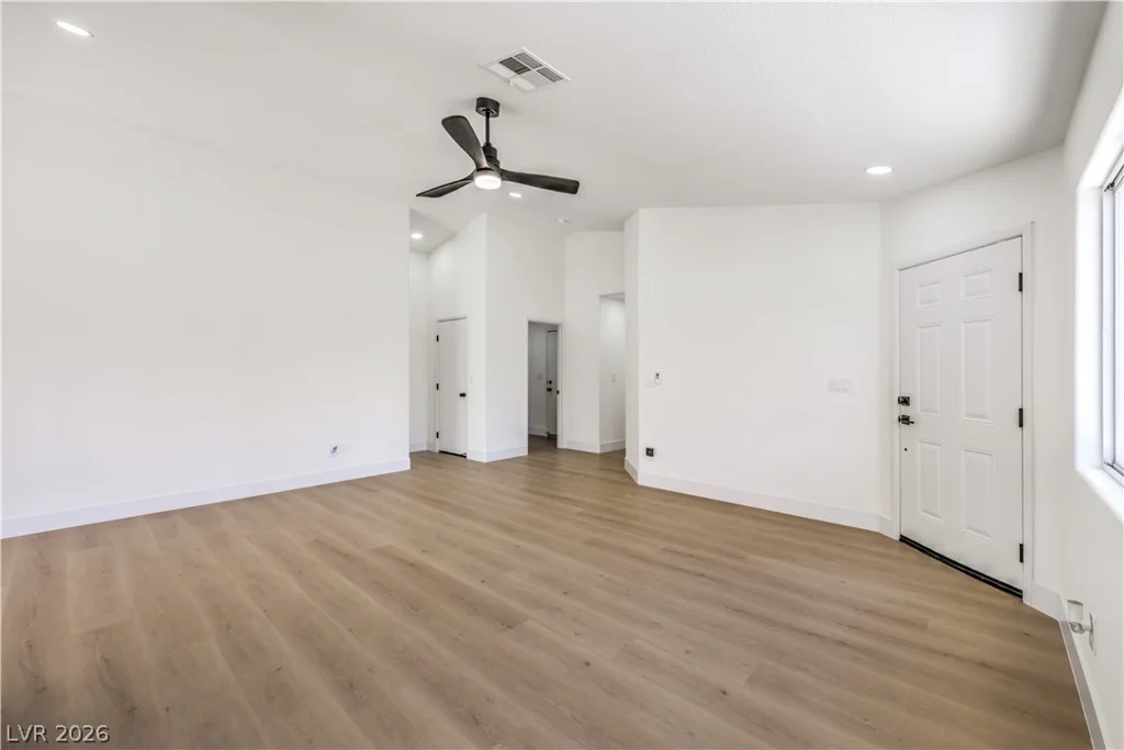 6801 Rio Sands, Las Vegas, NV 89130