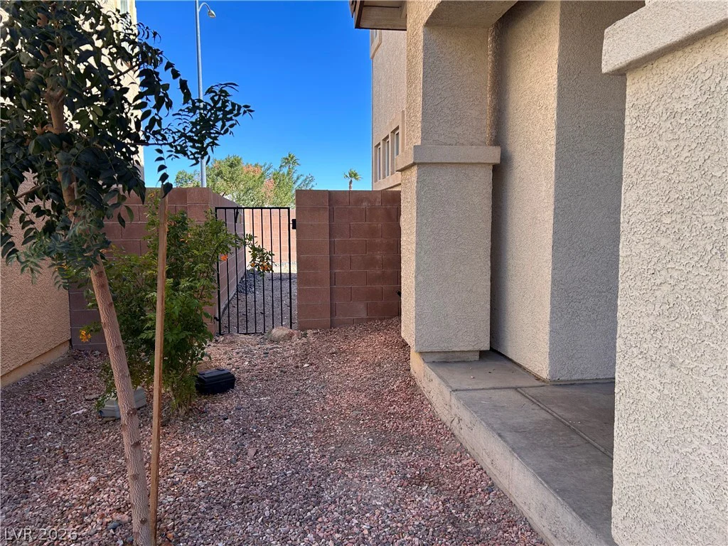 6208 Standing Elm, North Las Vegas, NV 89081