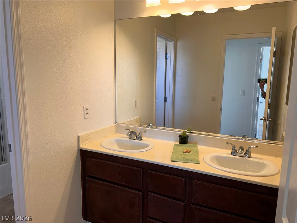 6208 Standing Elm, North Las Vegas, NV 89081