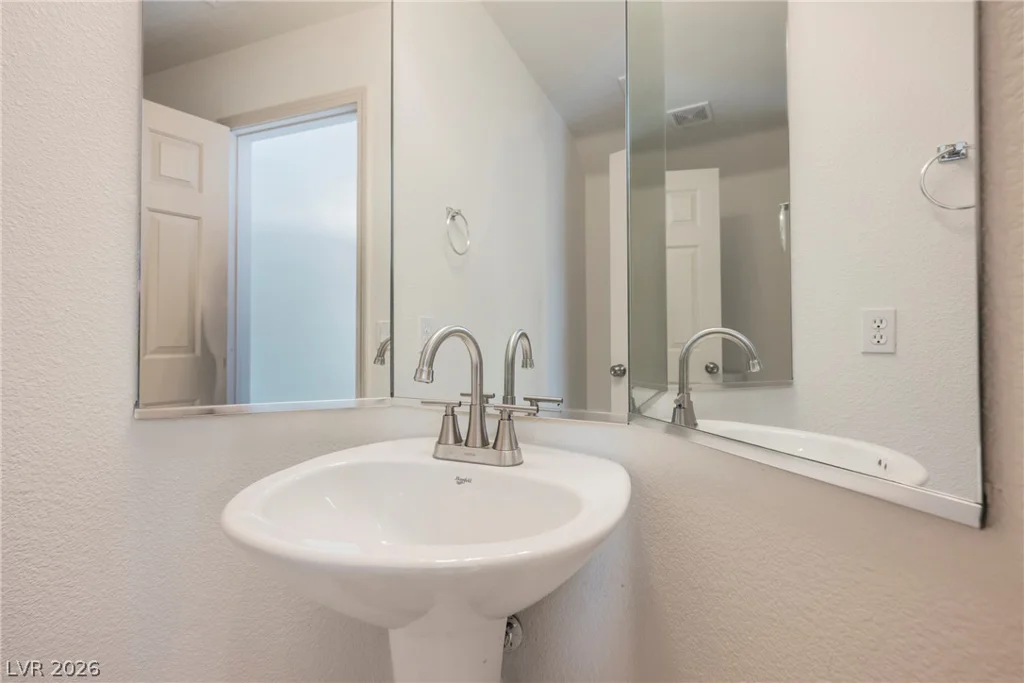 4416 Nestos Valley, North Las Vegas, NV 89031