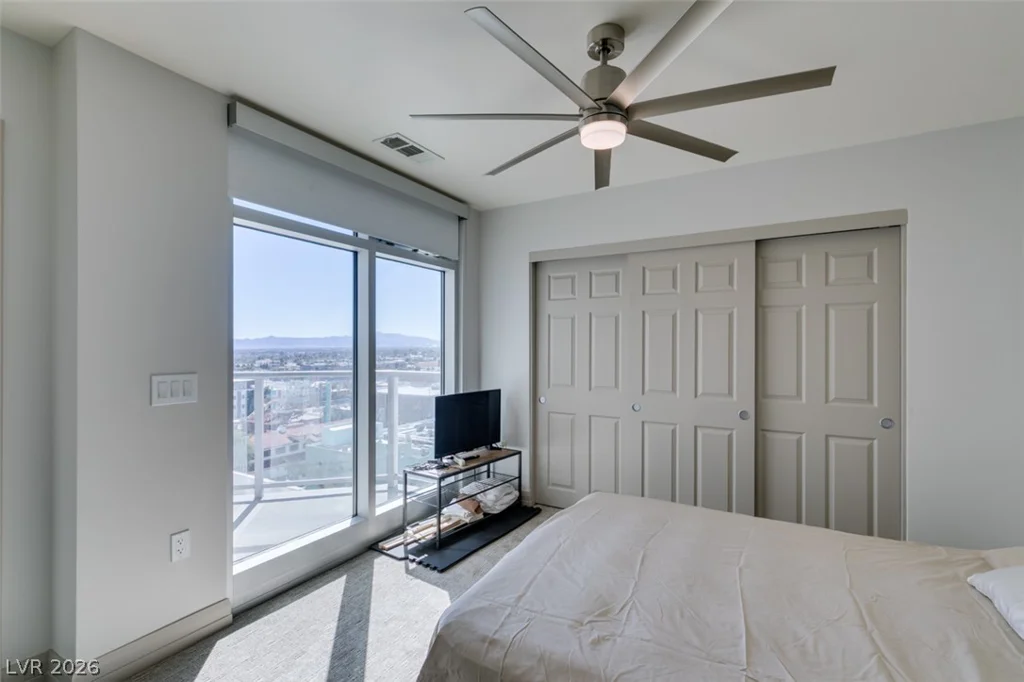 150 Las Vegas, Las Vegas, NV 89101