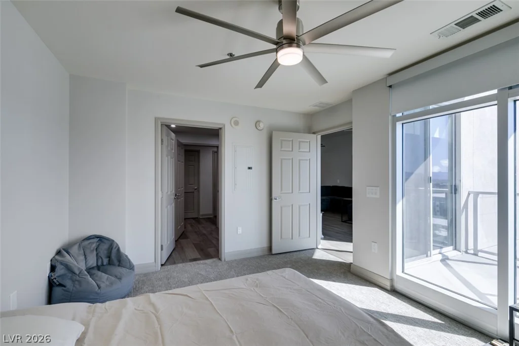 150 Las Vegas, Las Vegas, NV 89101