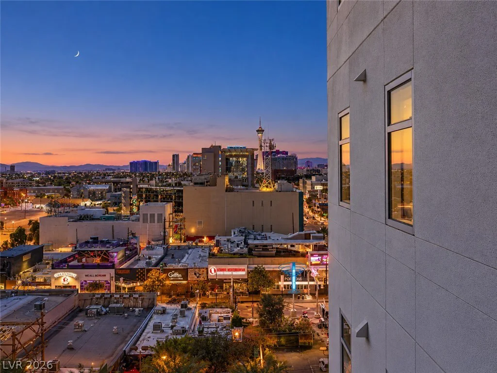 150 Las Vegas, Las Vegas, NV 89101