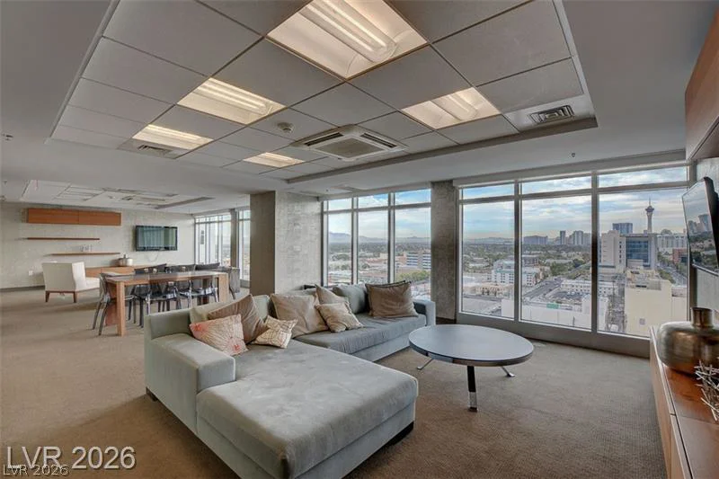 150 Las Vegas, Las Vegas, NV 89101