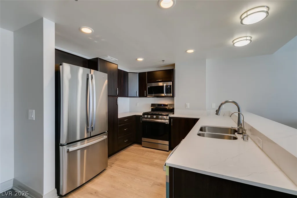 150 Las Vegas, Las Vegas, NV 89101