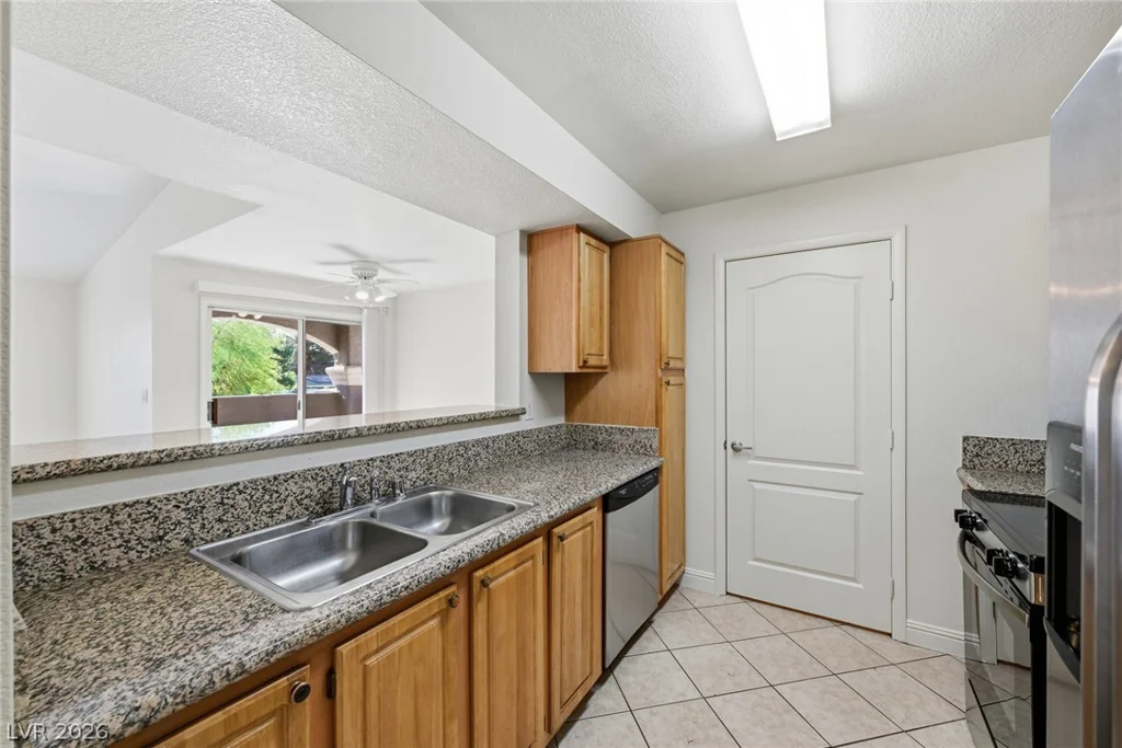 5055 Hacienda, Las Vegas, NV 89118