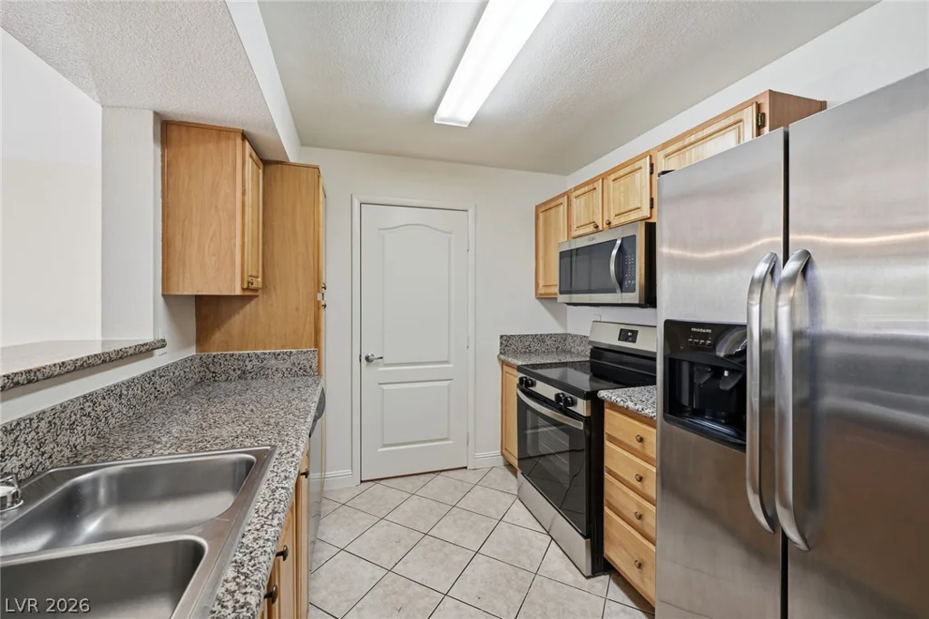 5055 Hacienda, Las Vegas, NV 89118