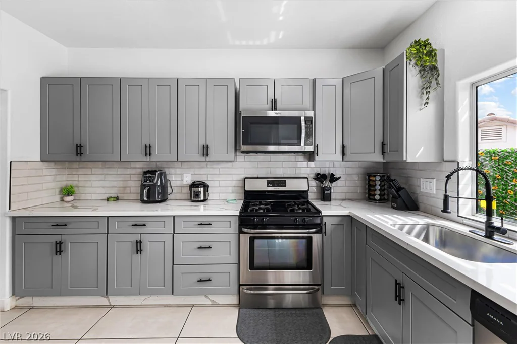 616 Playa Del Sol, Henderson, NV 89015