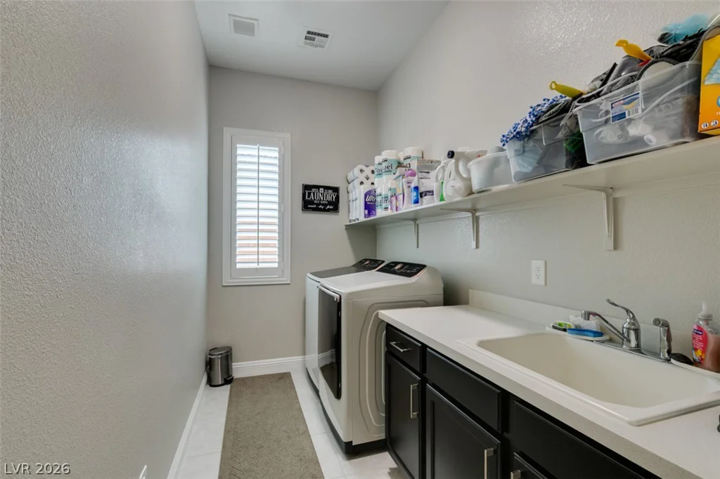 7326 Winesburg, Las Vegas, NV 89166