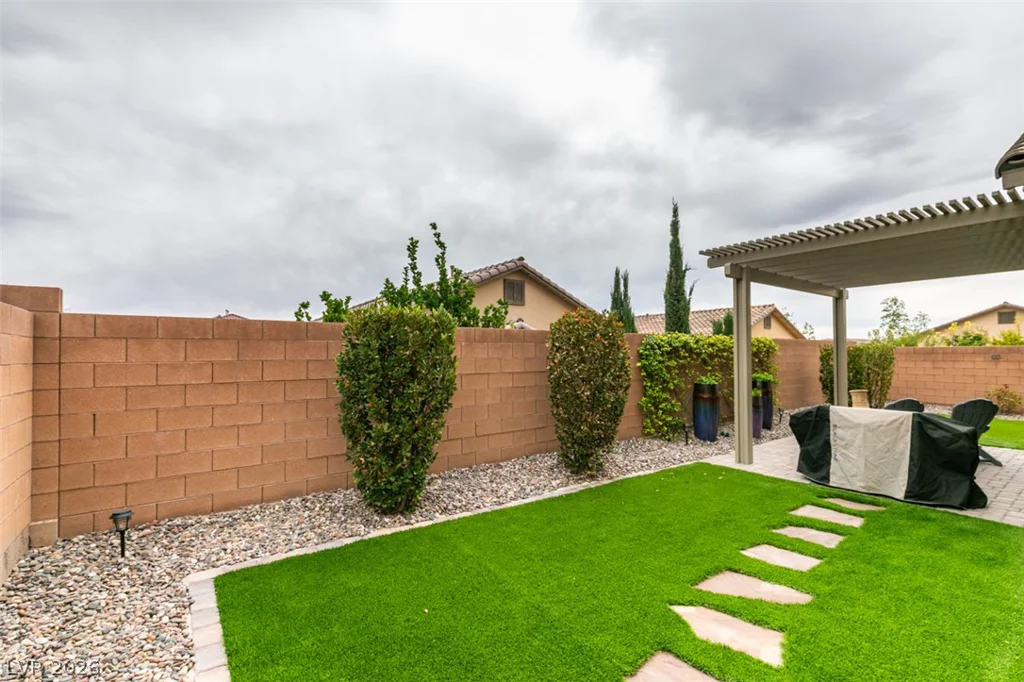7326 Winesburg, Las Vegas, NV 89166