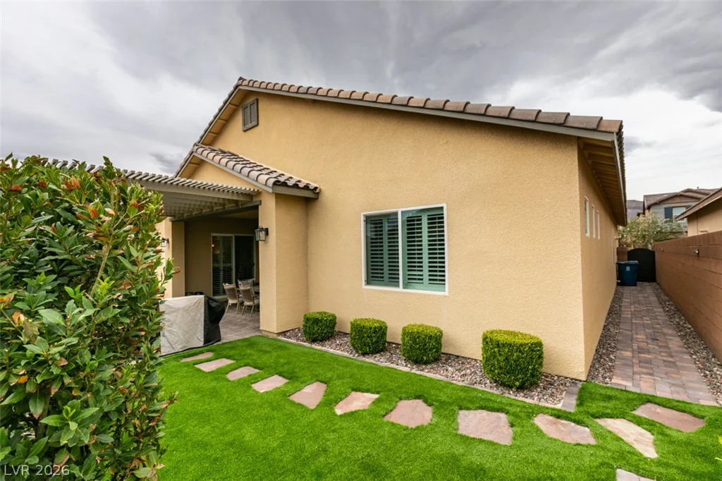 7326 Winesburg, Las Vegas, NV 89166
