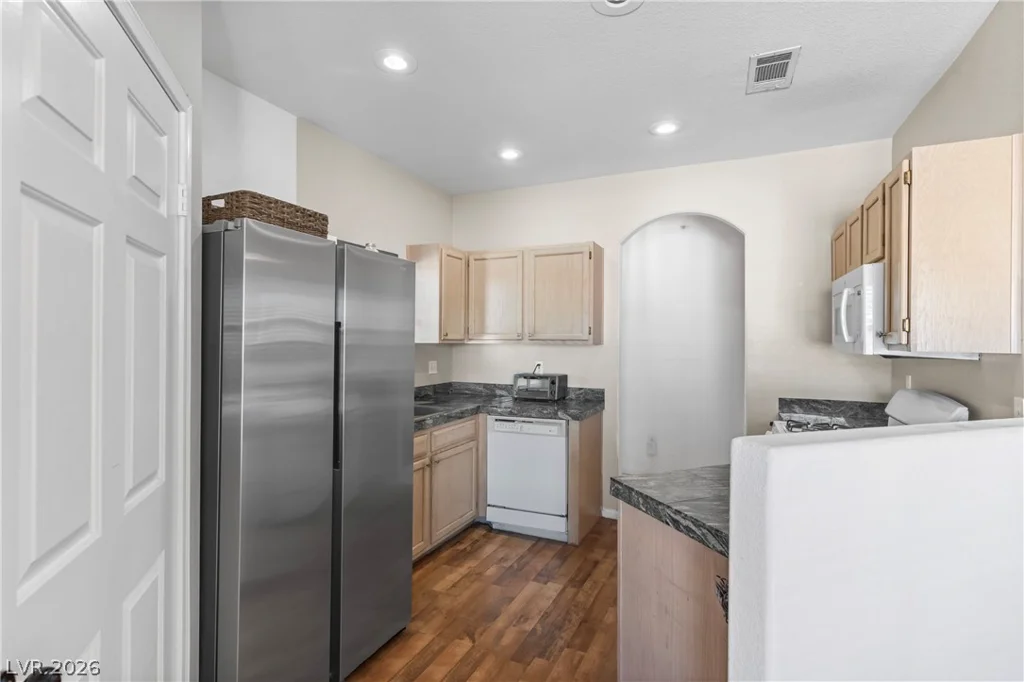 6480 Annie Oakley, Las Vegas, NV 89120