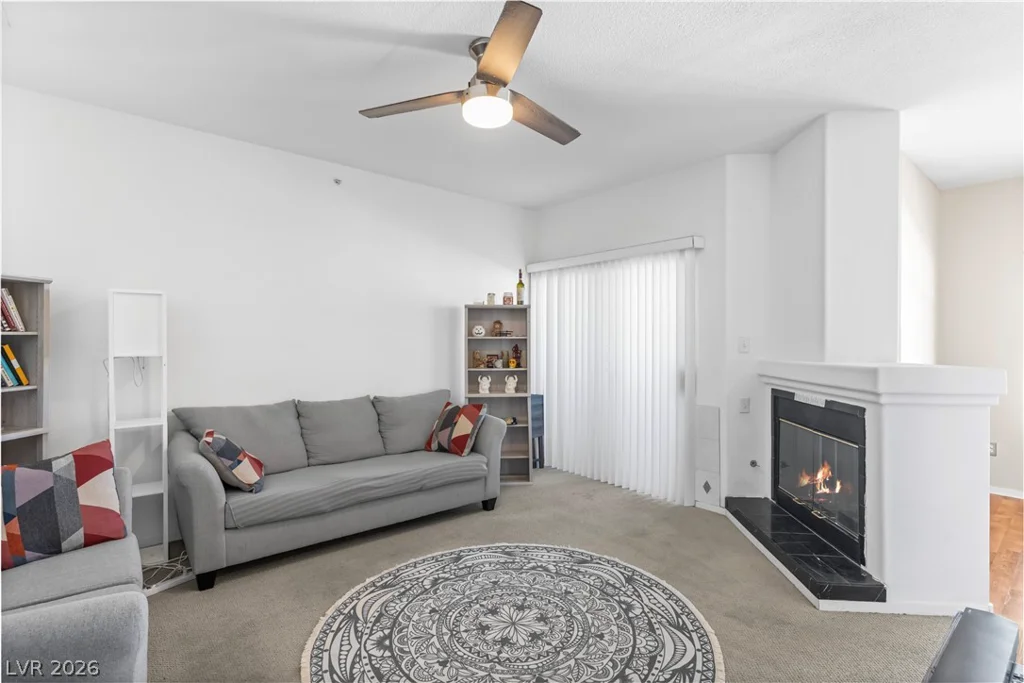 6480 Annie Oakley, Las Vegas, NV 89120
