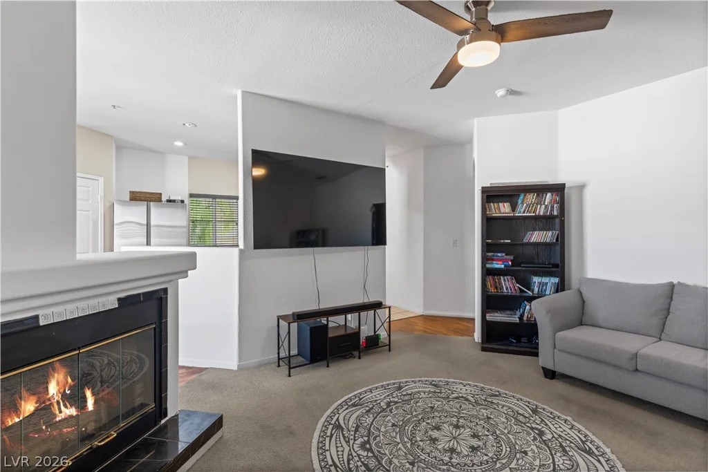 6480 Annie Oakley, Las Vegas, NV 89120