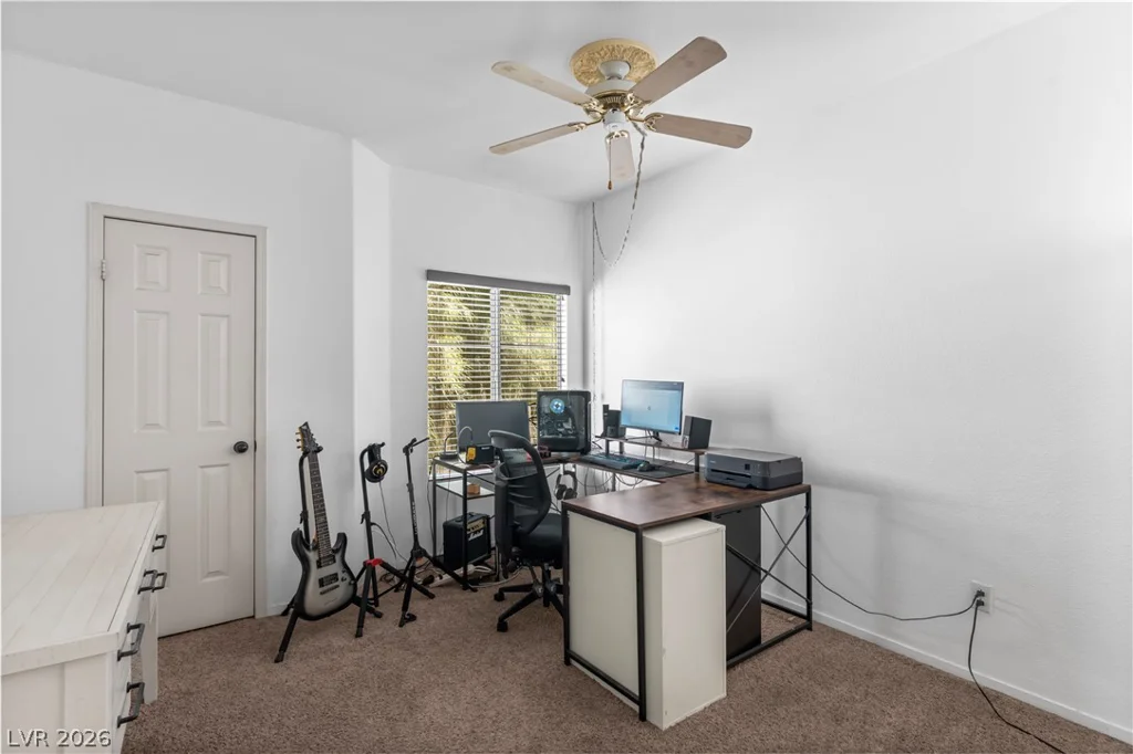 6480 Annie Oakley, Las Vegas, NV 89120