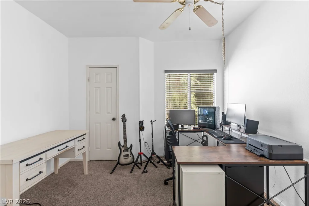 6480 Annie Oakley, Las Vegas, NV 89120