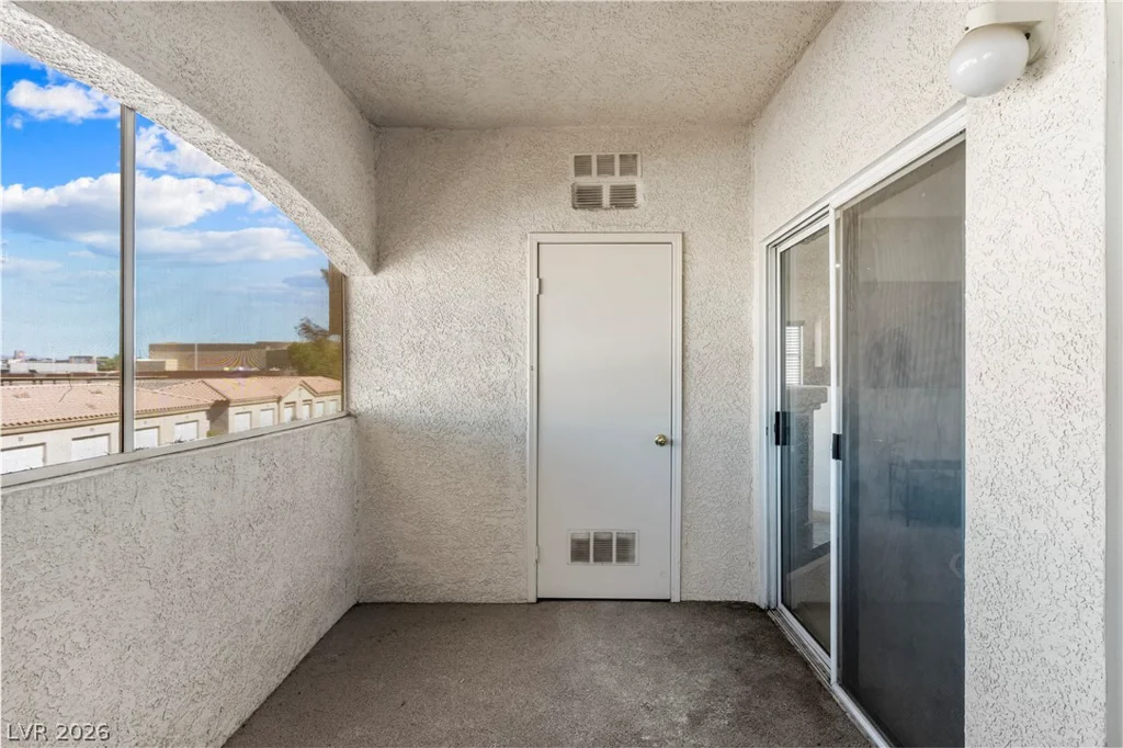 6480 Annie Oakley, Las Vegas, NV 89120