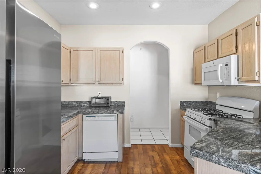 6480 Annie Oakley, Las Vegas, NV 89120