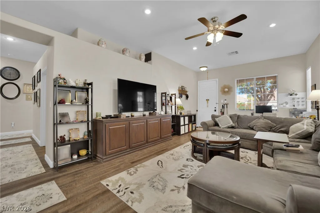 10133 Snow Crest, Las Vegas, NV 89134