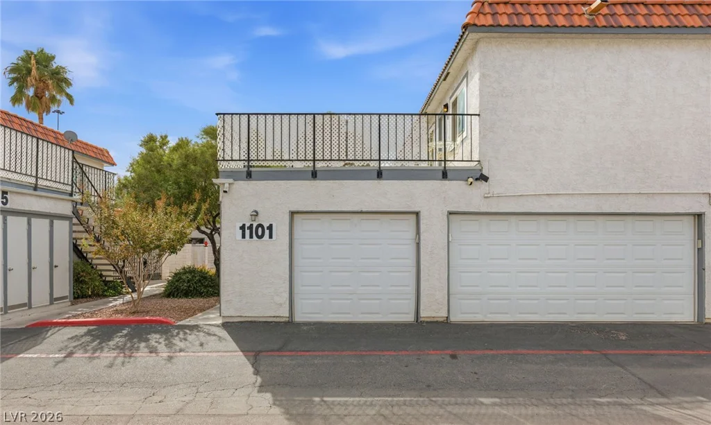 1101 Willow Tree, Las Vegas, NV 89128