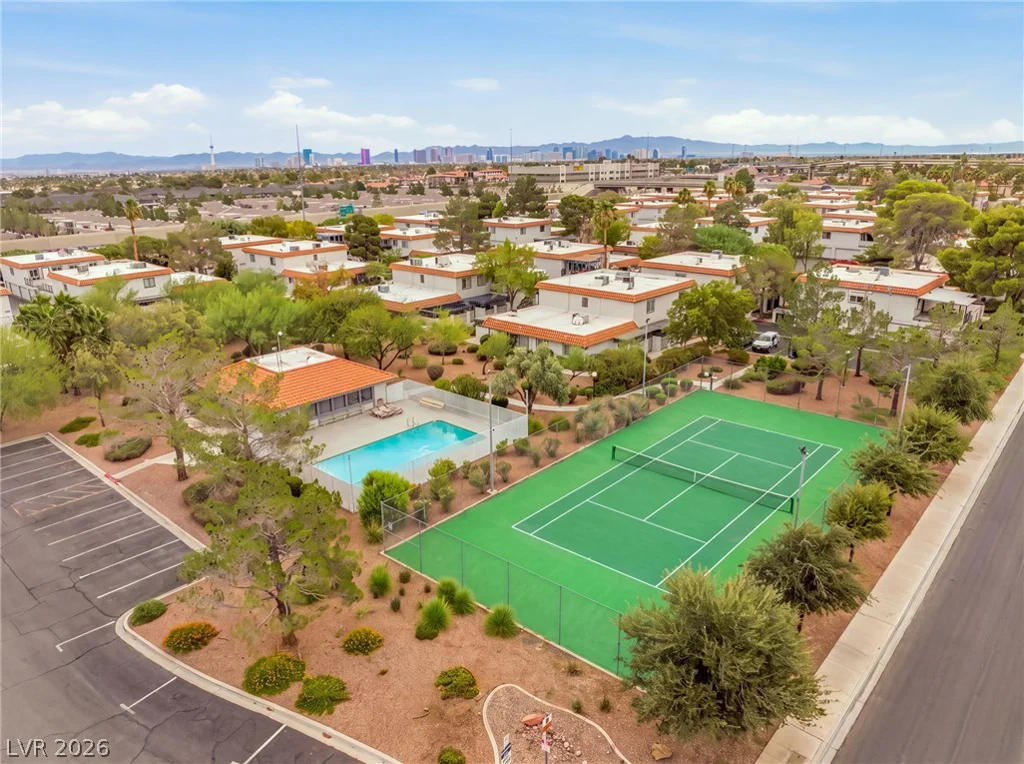 1101 Willow Tree, Las Vegas, NV 89128