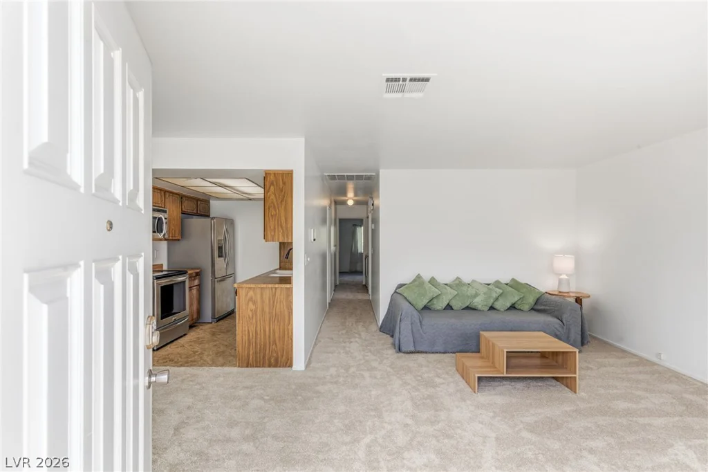 1101 Willow Tree, Las Vegas, NV 89128