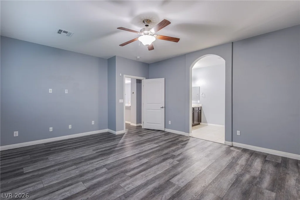 8121 Crushed Velvet, Las Vegas, NV 89166