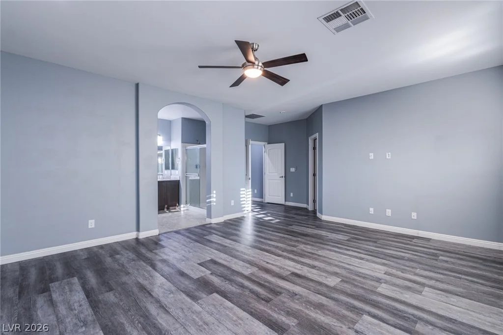 8121 Crushed Velvet, Las Vegas, NV 89166