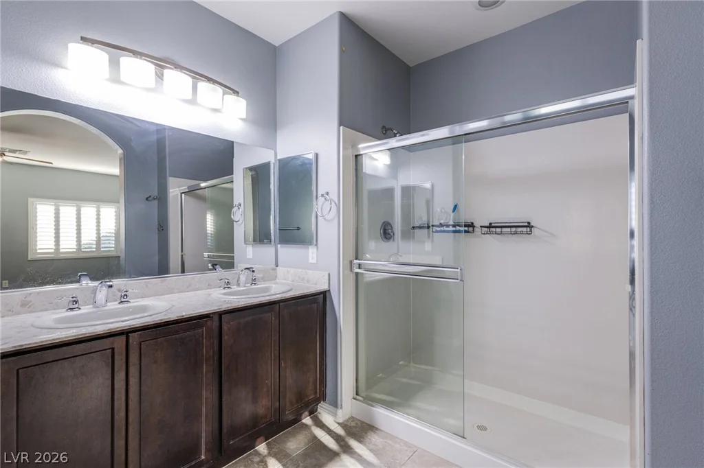 8121 Crushed Velvet, Las Vegas, NV 89166