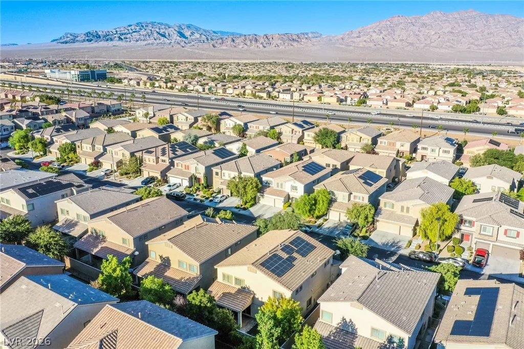 8121 Crushed Velvet, Las Vegas, NV 89166