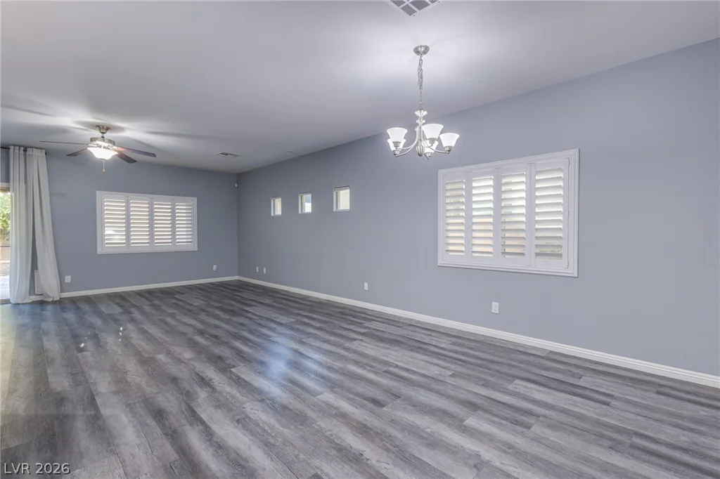 8121 Crushed Velvet, Las Vegas, NV 89166