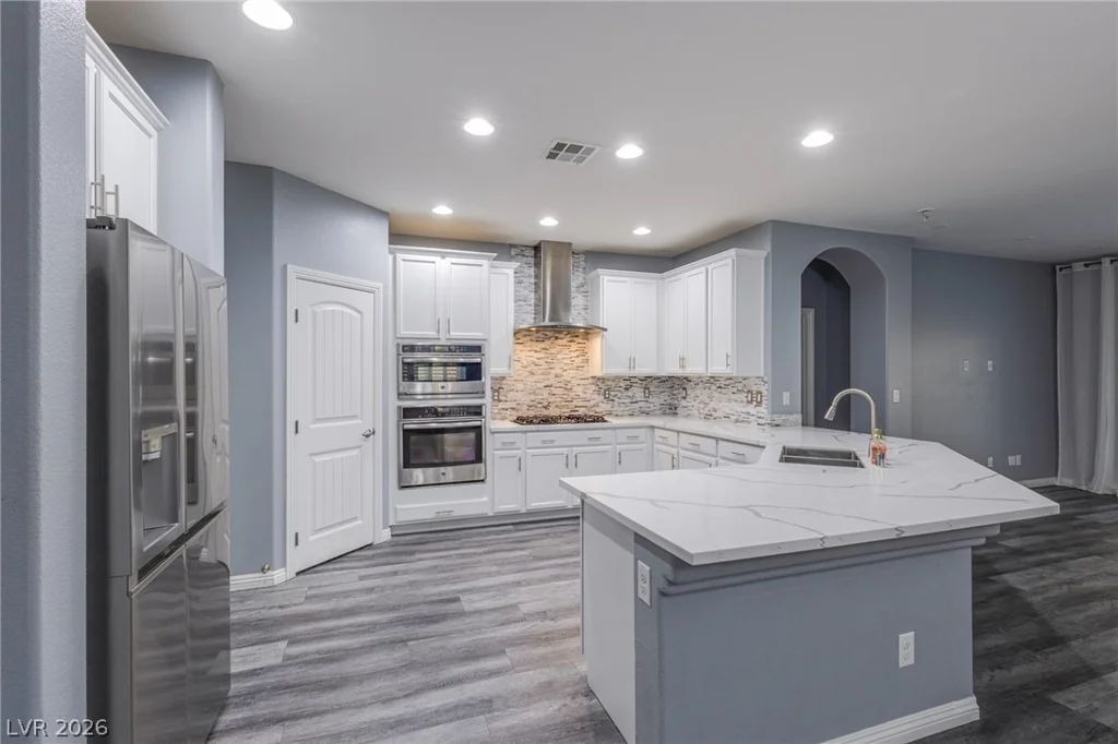 8121 Crushed Velvet, Las Vegas, NV 89166
