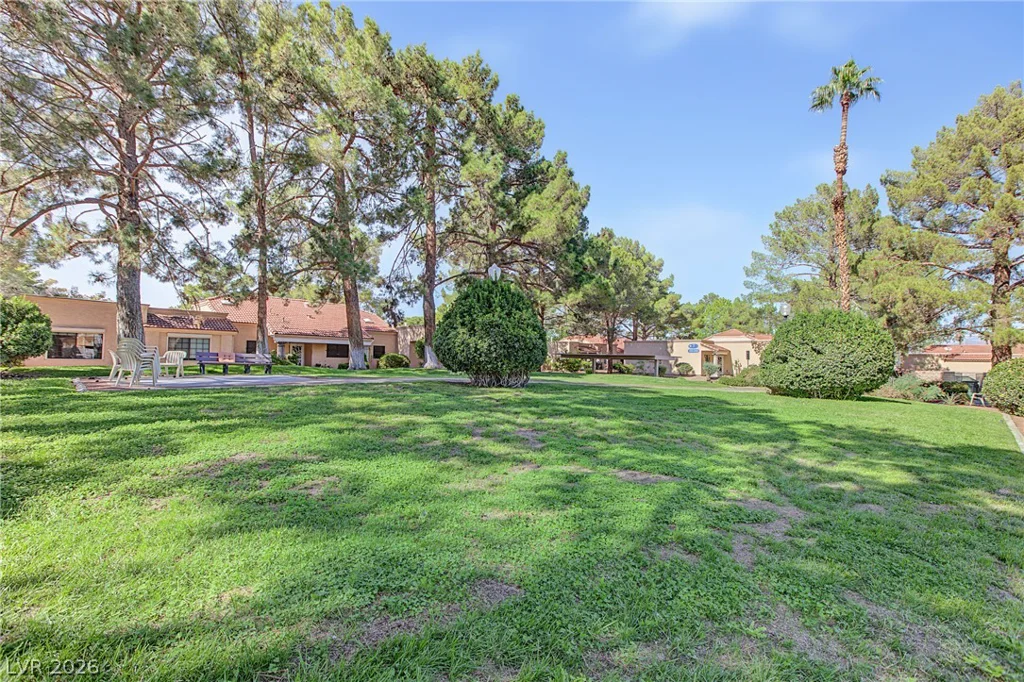 2851 Valley View, Las Vegas, NV 89102